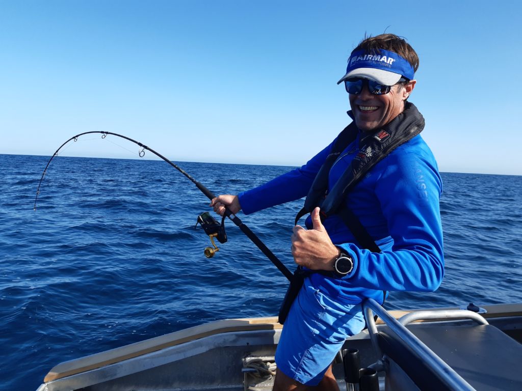 Christophe Lhamas en combat avec un thon rouge au large de La Rochelle